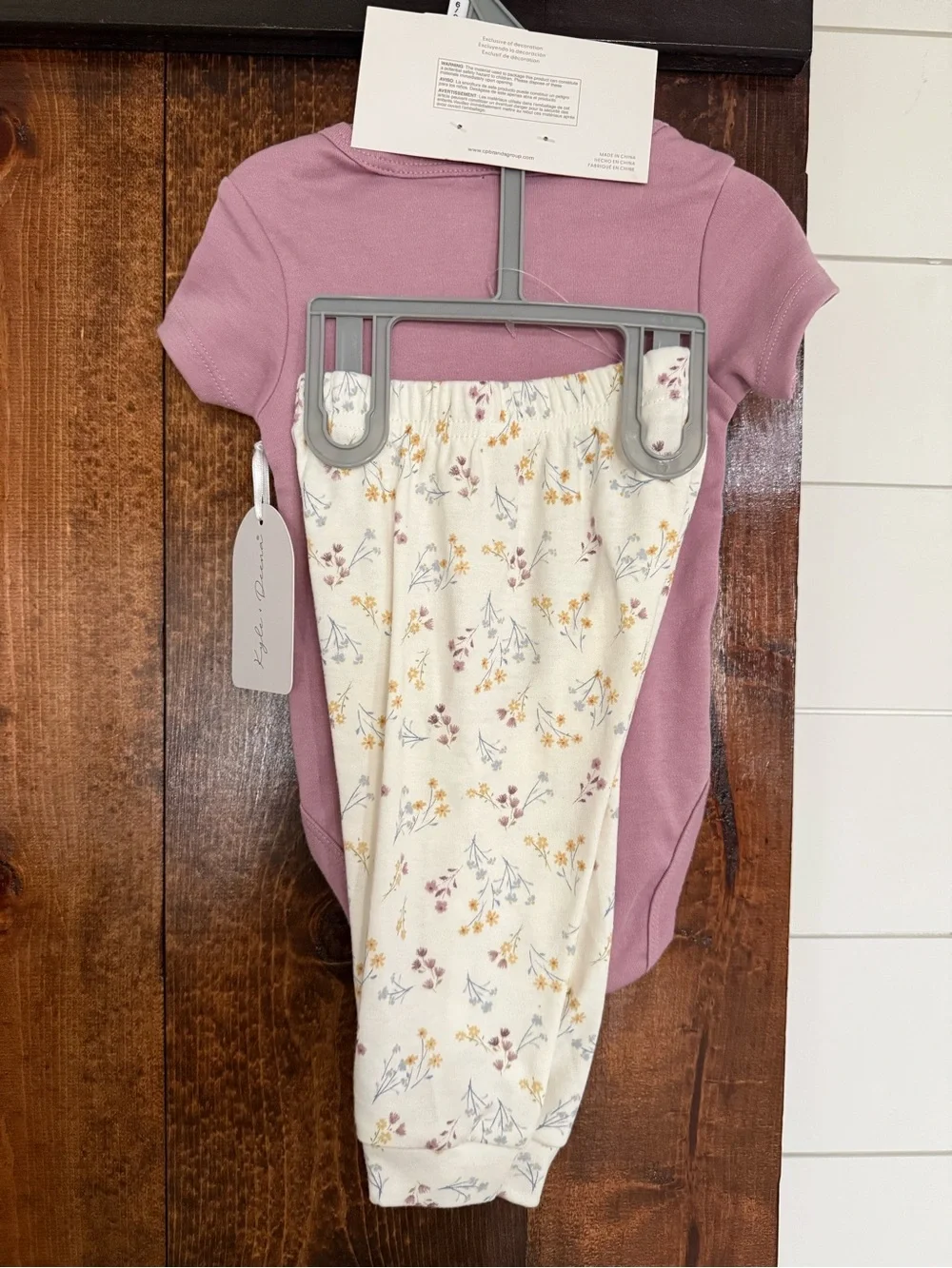 Kyler & Deena Mauve 'Mommy's Little Flower' Baby One-Piece Bodysuit - 6-9M
